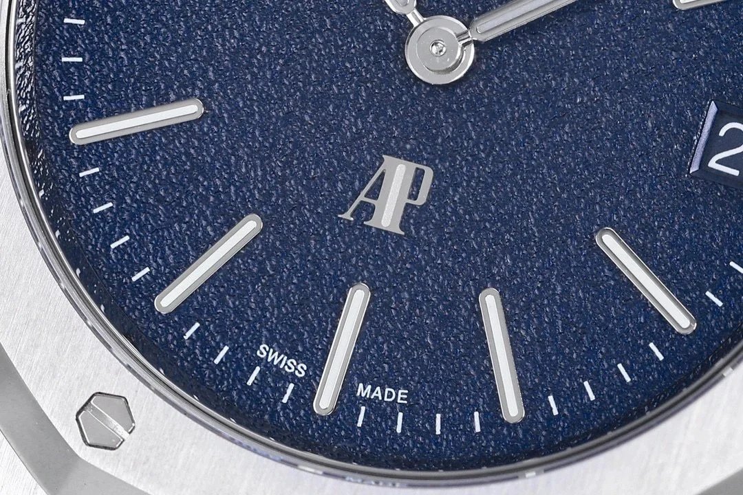 오데마 피게 로얄 오크 점보 엑스트라 씬 스틸 청판