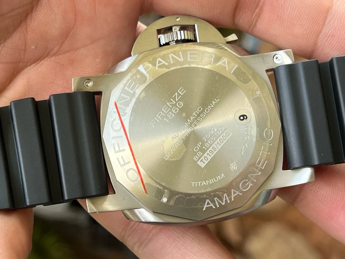 파네라이 루미노르 섭머저블 아마그네틱 47mm PAM01389