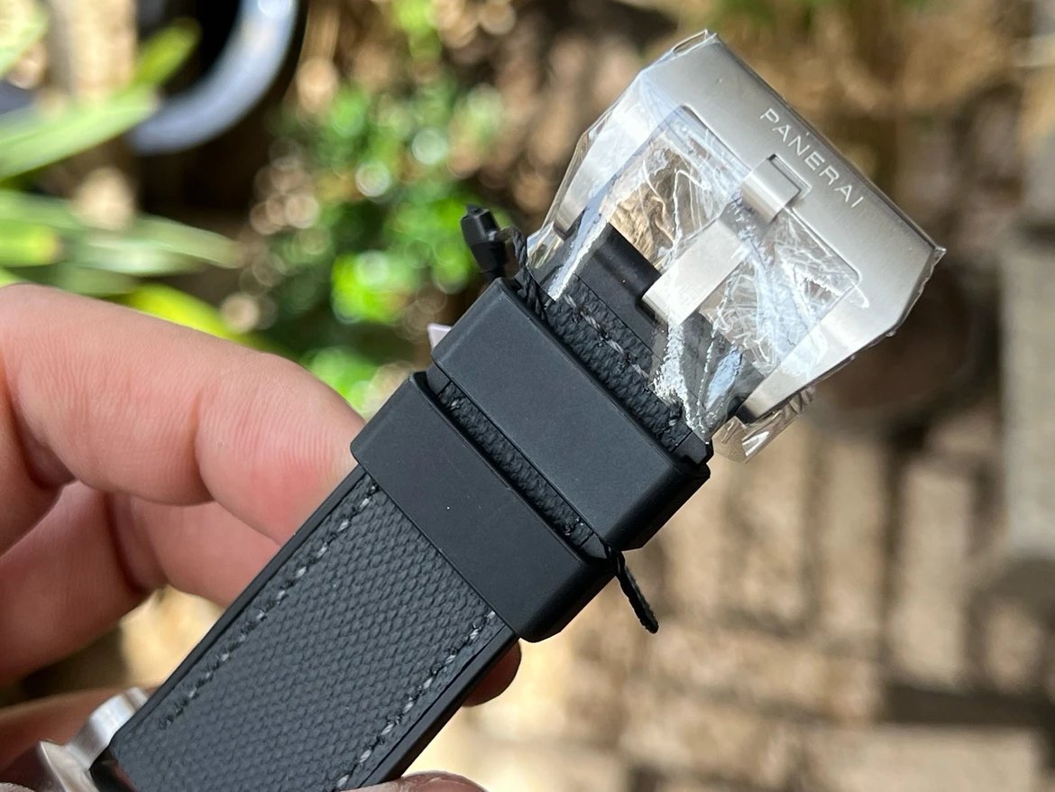 파네라이 섭머저블 콰란타콰트로 루나 로사 PAM01391