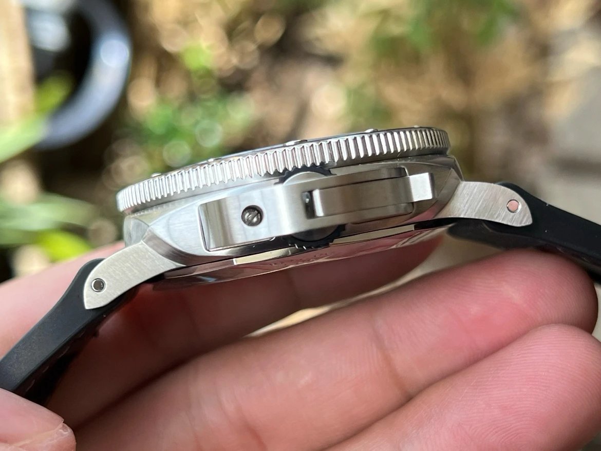 파네라이 섭머저블 콰란타콰트로 루나 로사 PAM01391