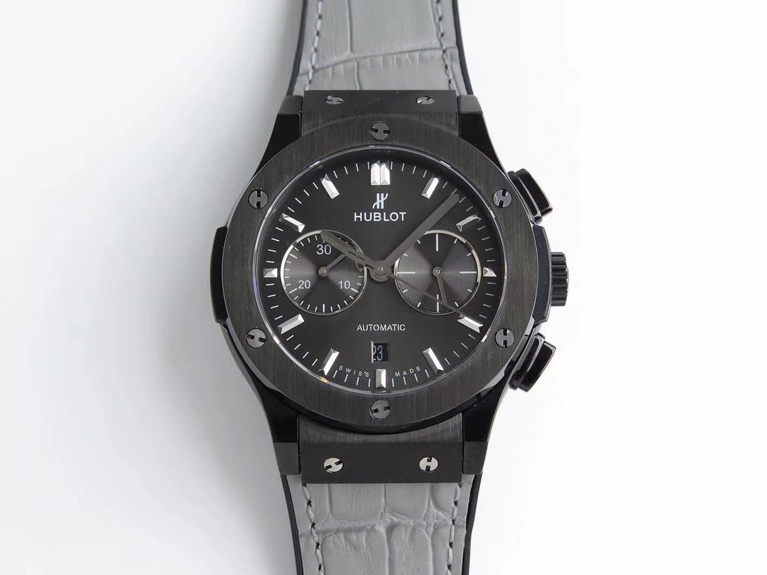 위블로 클래식 퓨전 크로노그래프