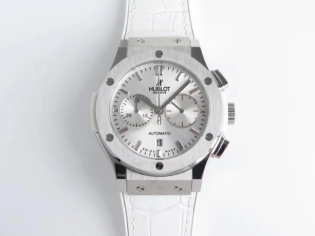 위블로 클래식 퓨전 크로노그래프