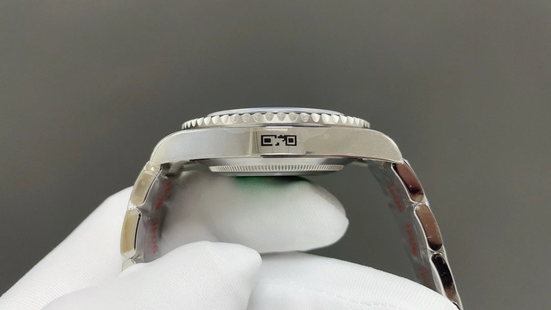 롤렉스 서브마리너 데이트 스틸 블랙