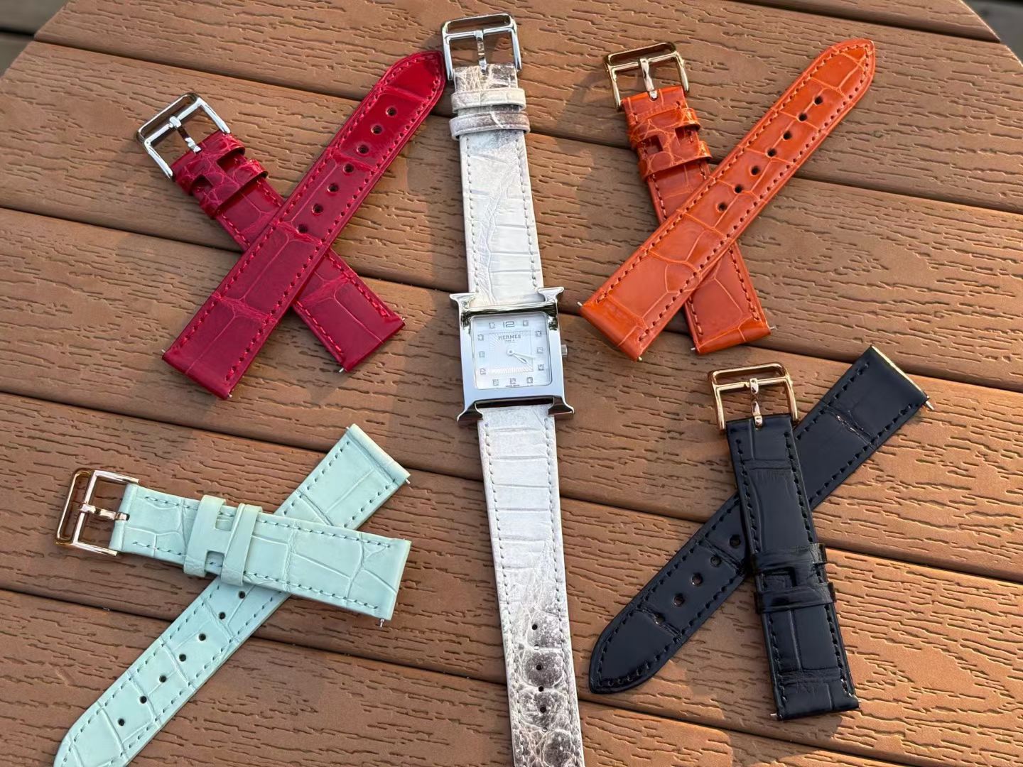 에르메스 H 아워