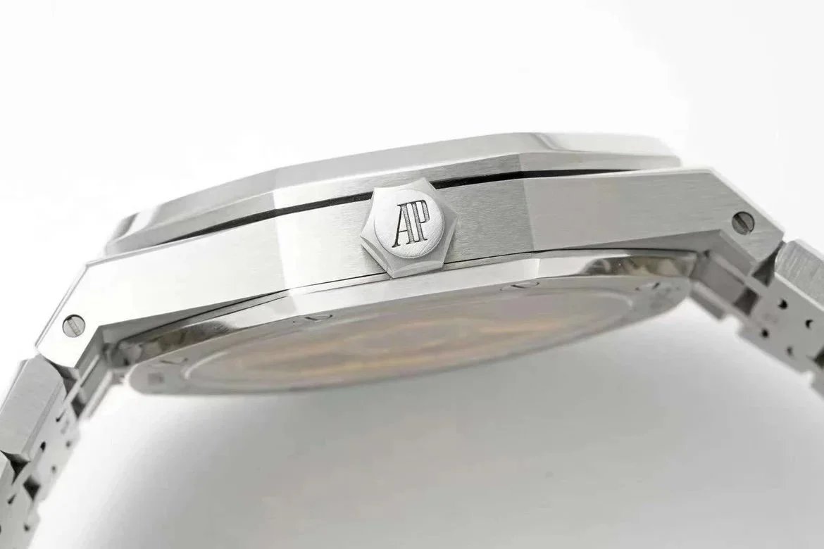 오데마 피게 로얄 오크 셀프와인딩 스틸 15500ST