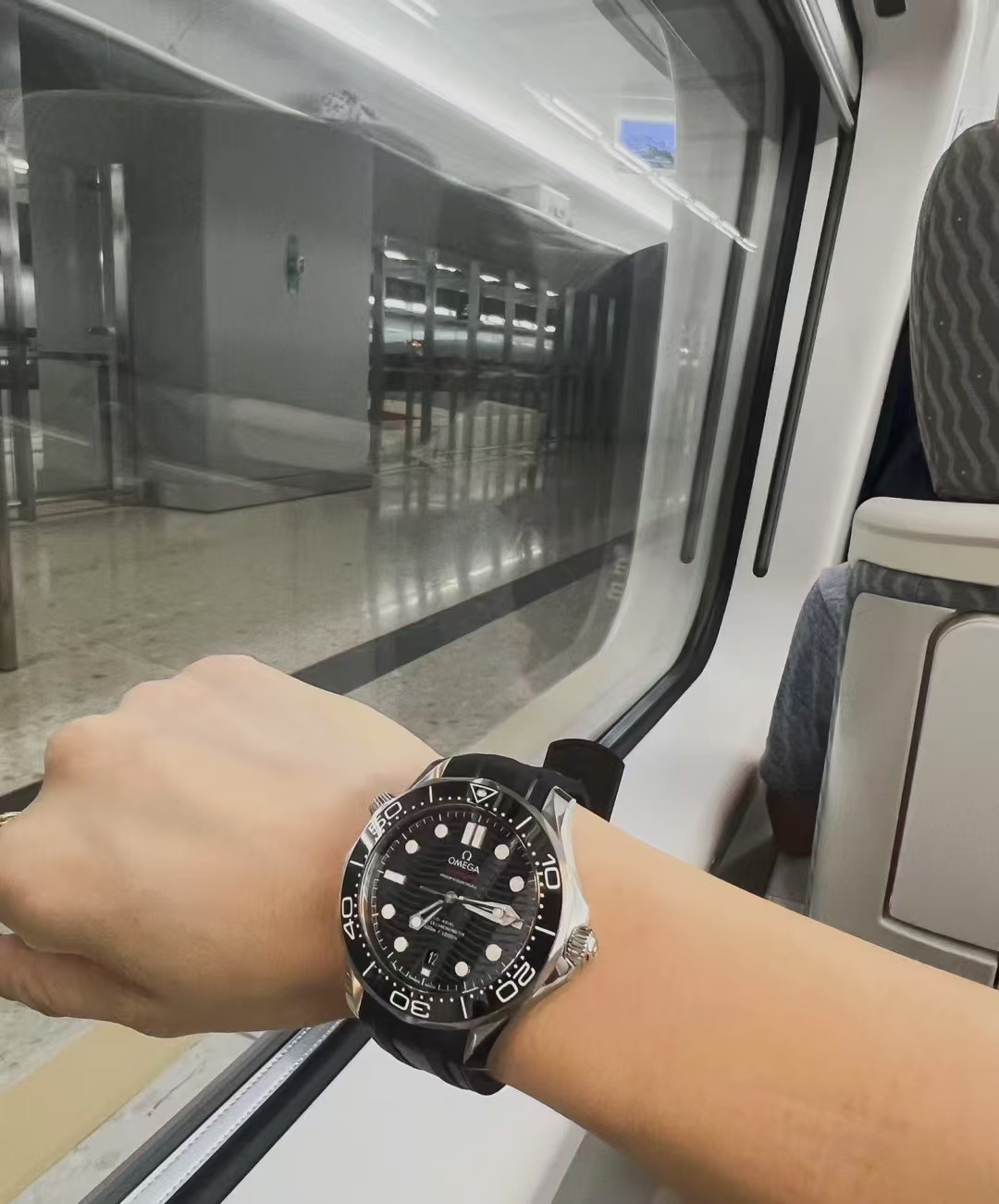 오메가 씨마스터 다이버 300M 블랙