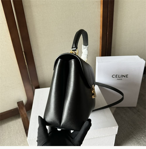 셀린느 트리오페 켈리백