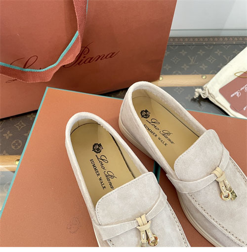 로로피아나 썸머 참 워크 로퍼