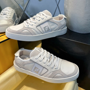 펜디 스텝 레더 남성 스니커즈