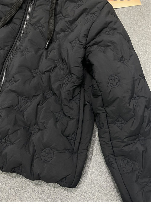 루이비통 모노그램 퀼티드 후디 블루종