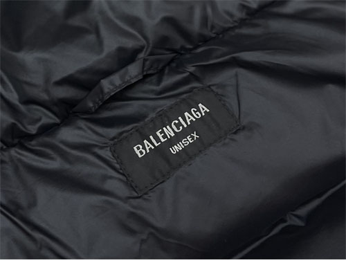 발렌시아가 3B 스포츠 아이콘 스키 푸퍼 패딩 베스트