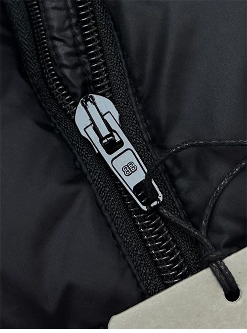 발렌시아가 3B 스포츠 아이콘 스키 푸퍼 패딩 베스트