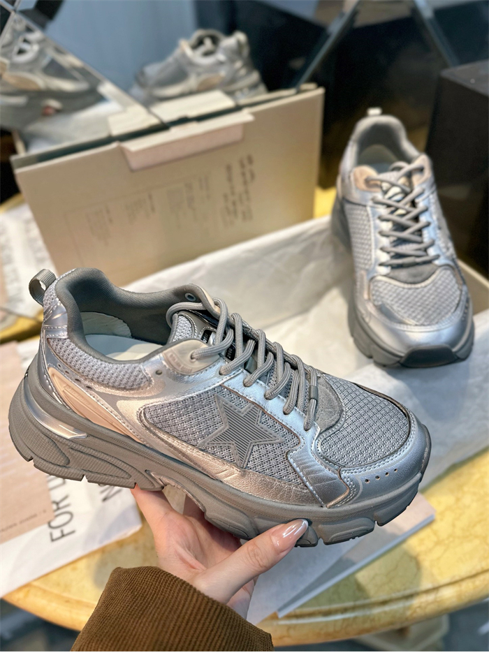 골든구스 라이트스타 스니커즈