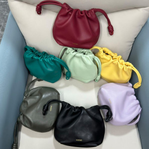 로에베 나파 카프스킨 미니 플라멩코 클러치 23*17*5.5CM “7COLOR”