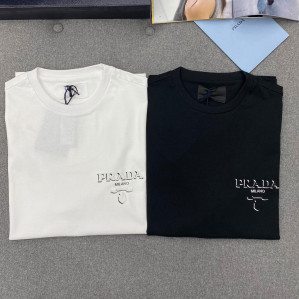 프라다 3D 프린팅 니트 크루넥 반팔 티셔츠 “2COLOR”