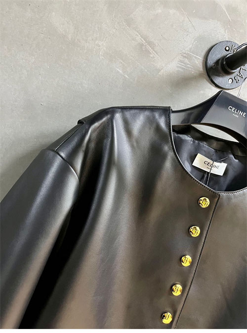 셀린느 24FW 스냅 버튼 램스킨 퓨어 카라 자켓