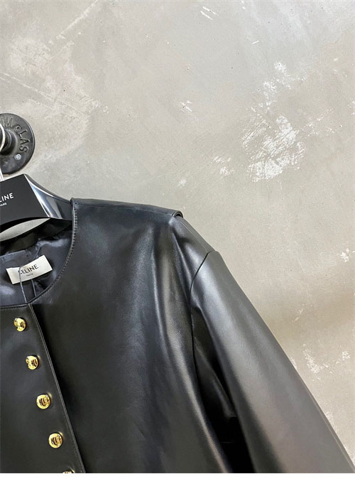 셀린느 24FW 스냅 버튼 램스킨 퓨어 카라 자켓