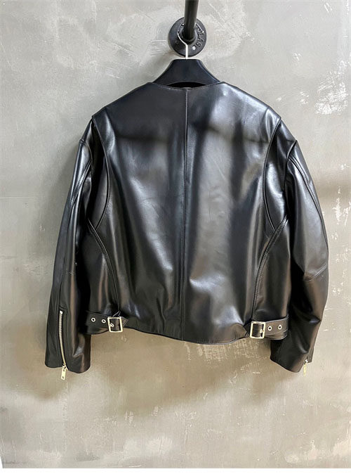 셀린느 24FW 스냅 버튼 램스킨 퓨어 카라 자켓