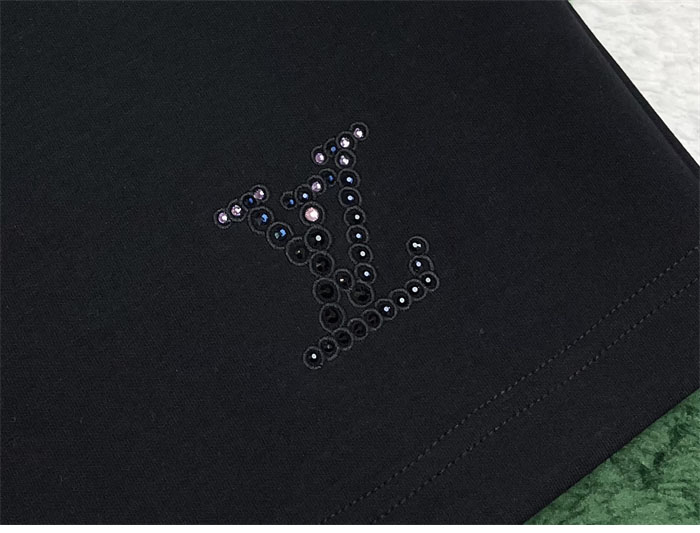 루이비통 라인스톤 LV 엠벨리시드 저지 숏 팬츠