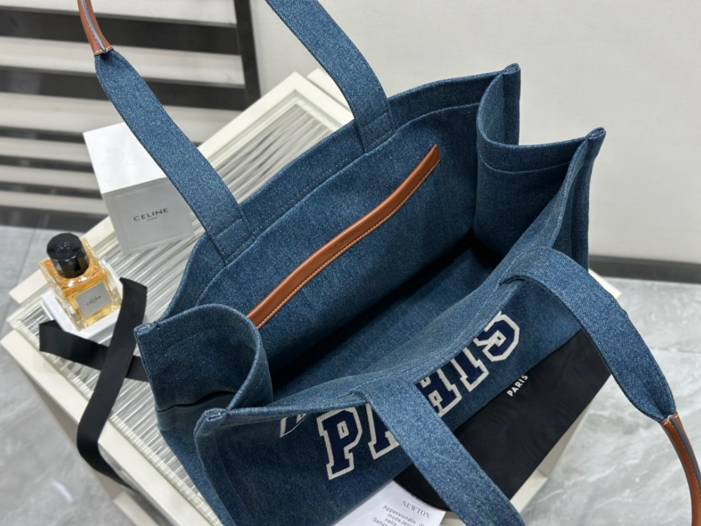 셀린느 Cabas Blue Denim