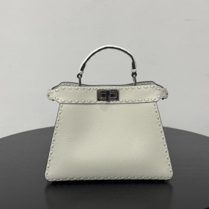 펜디 스몰 피카부 아이씨 유