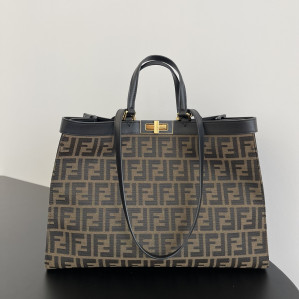 펜디 피카부 X토트 FF 캔버스