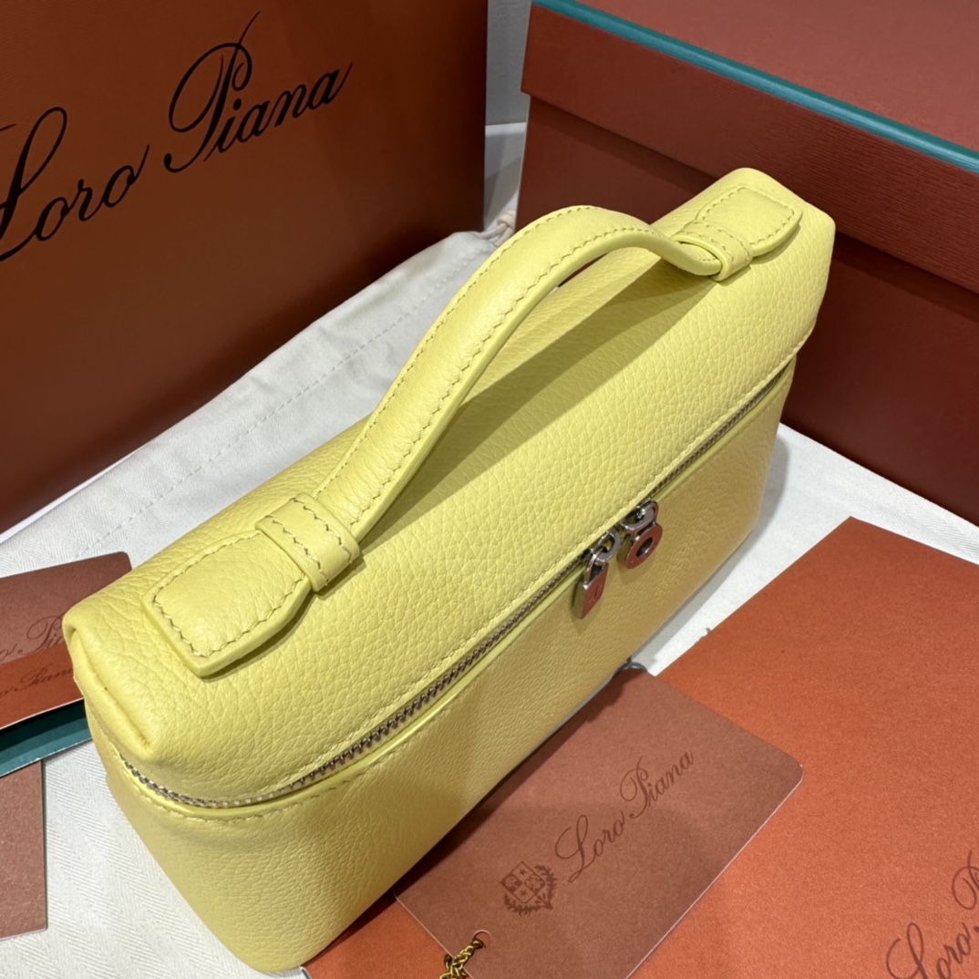 로로피아나 엑스트라 포켓 파우치 L19