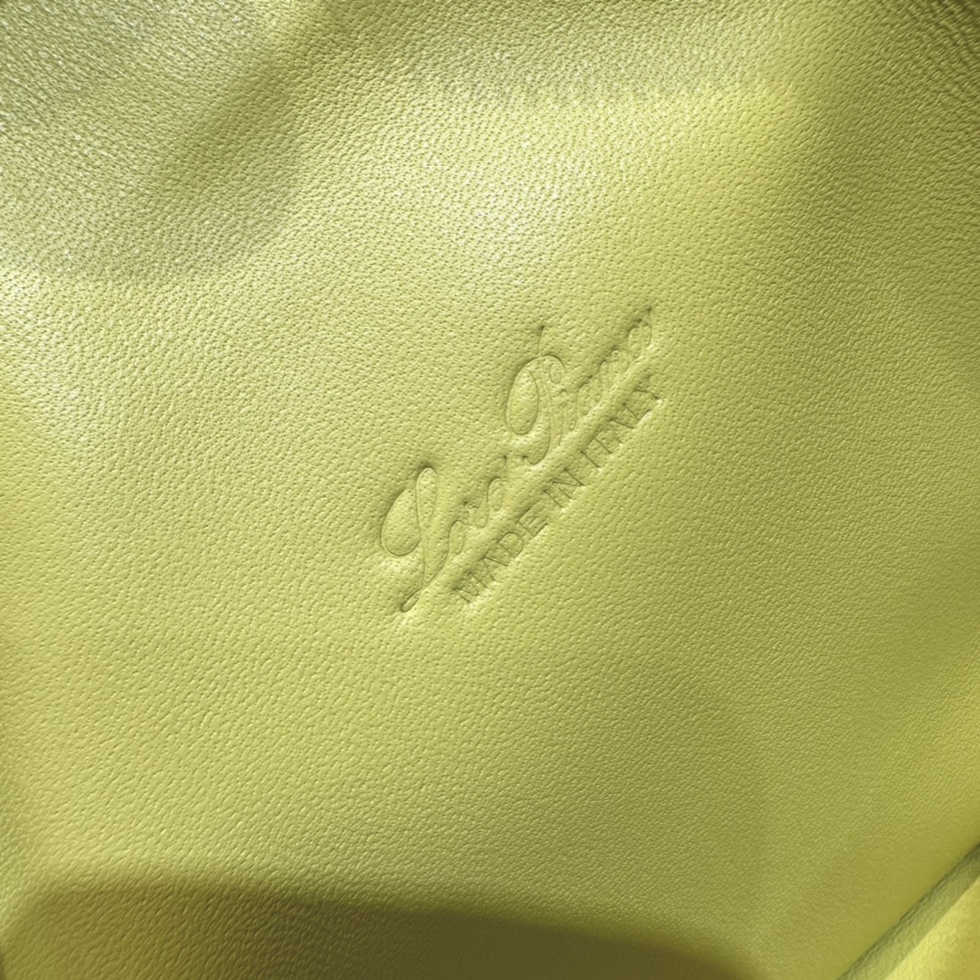 로로피아나 엑스트라 포켓 파우치 L19