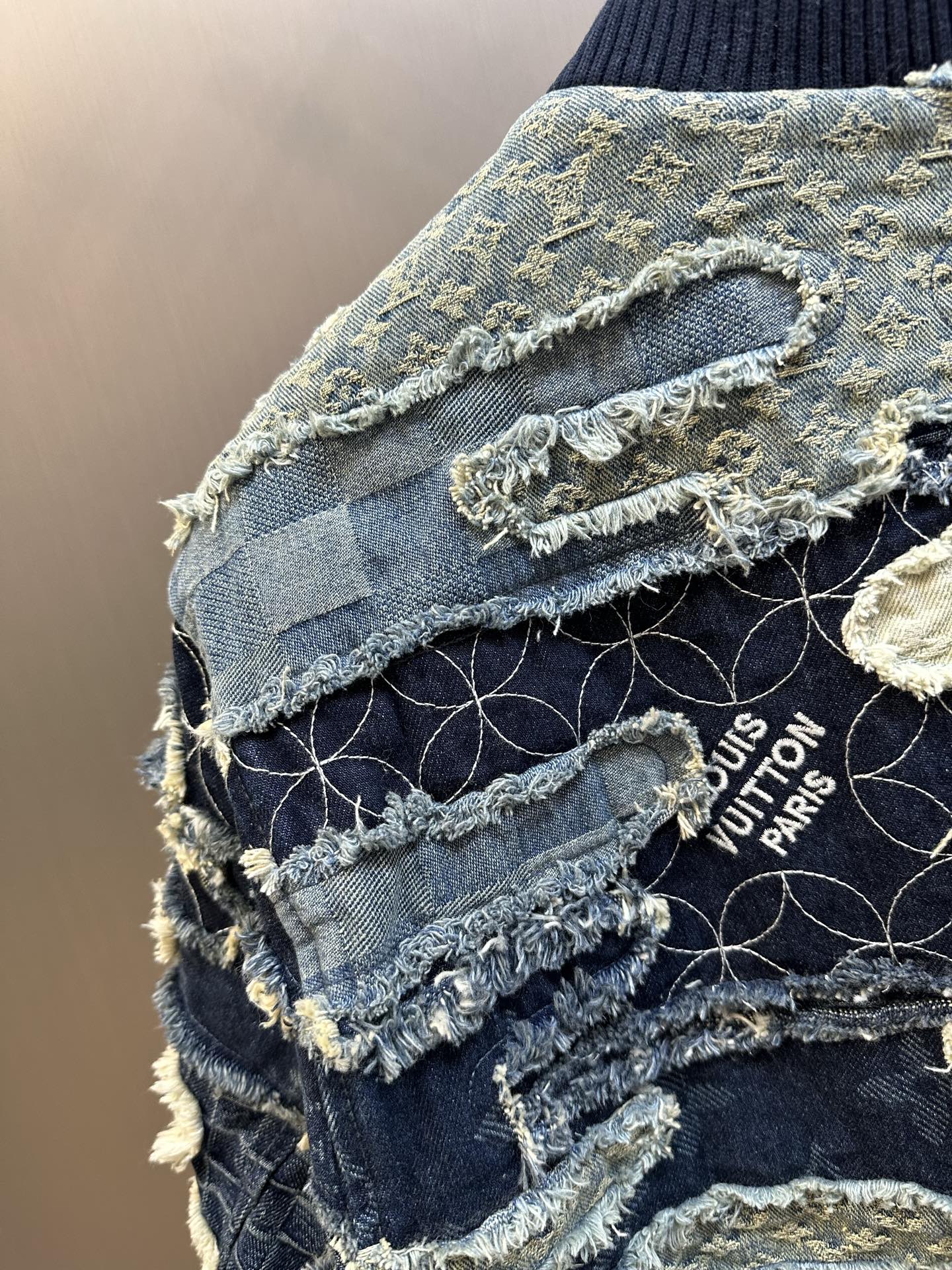 루이비통 패치워크 데님 봄버 자켓