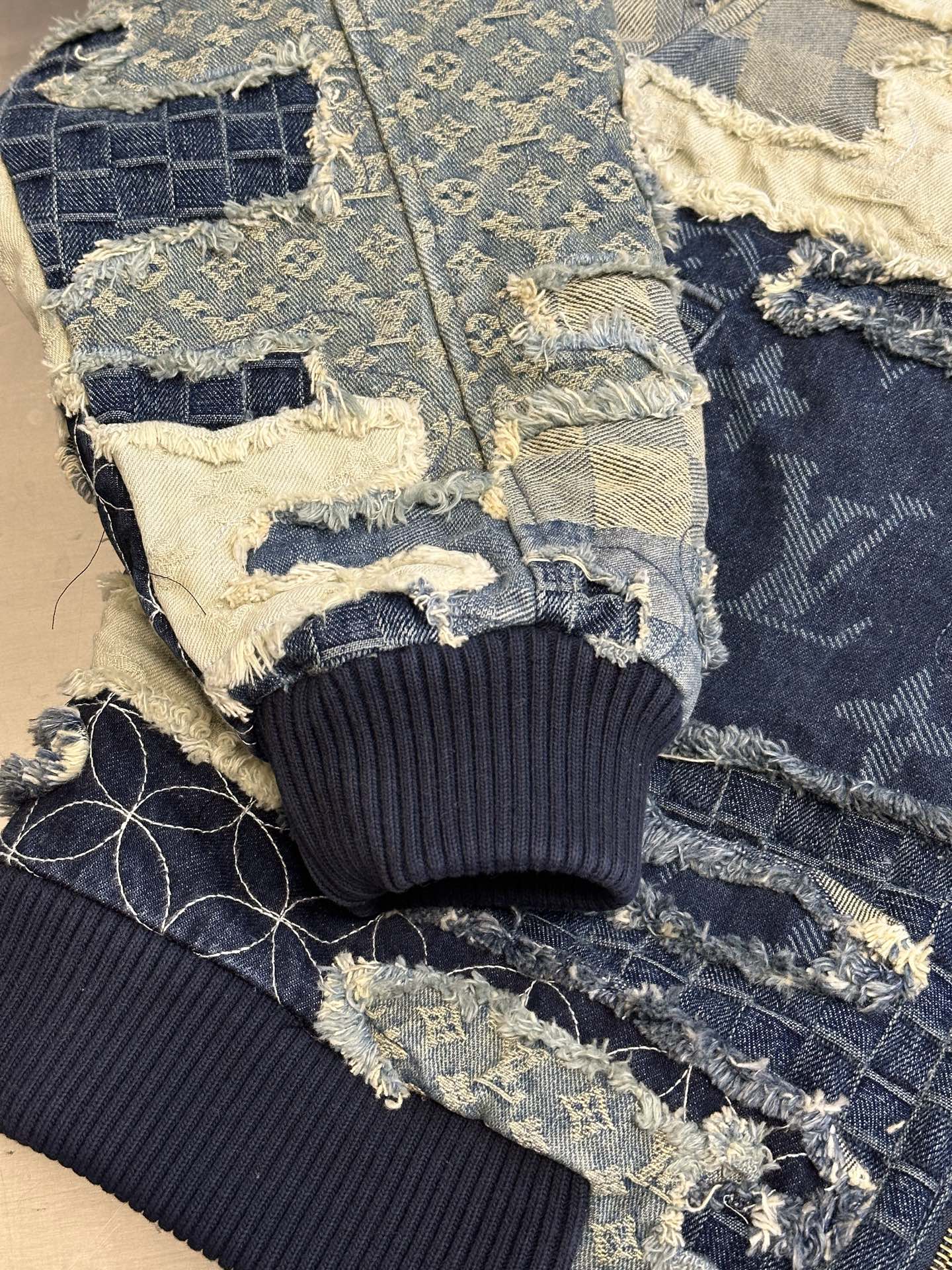 루이비통 패치워크 데님 봄버 자켓