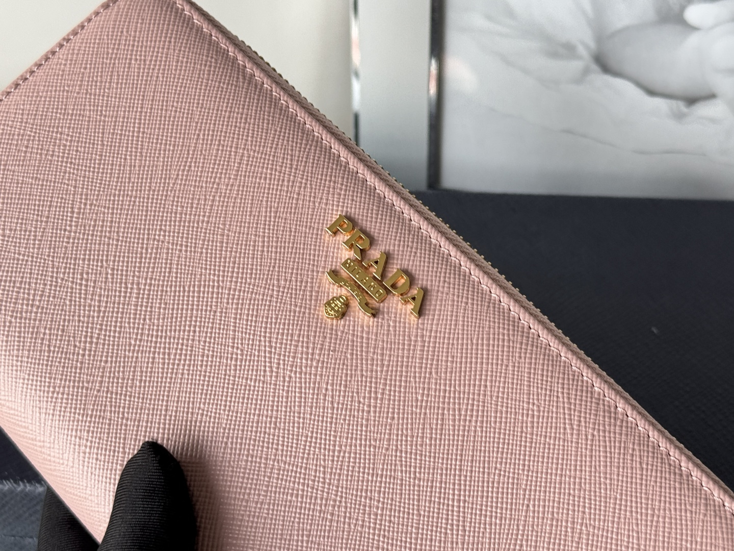 프라다 사피아노 지퍼 어라운드