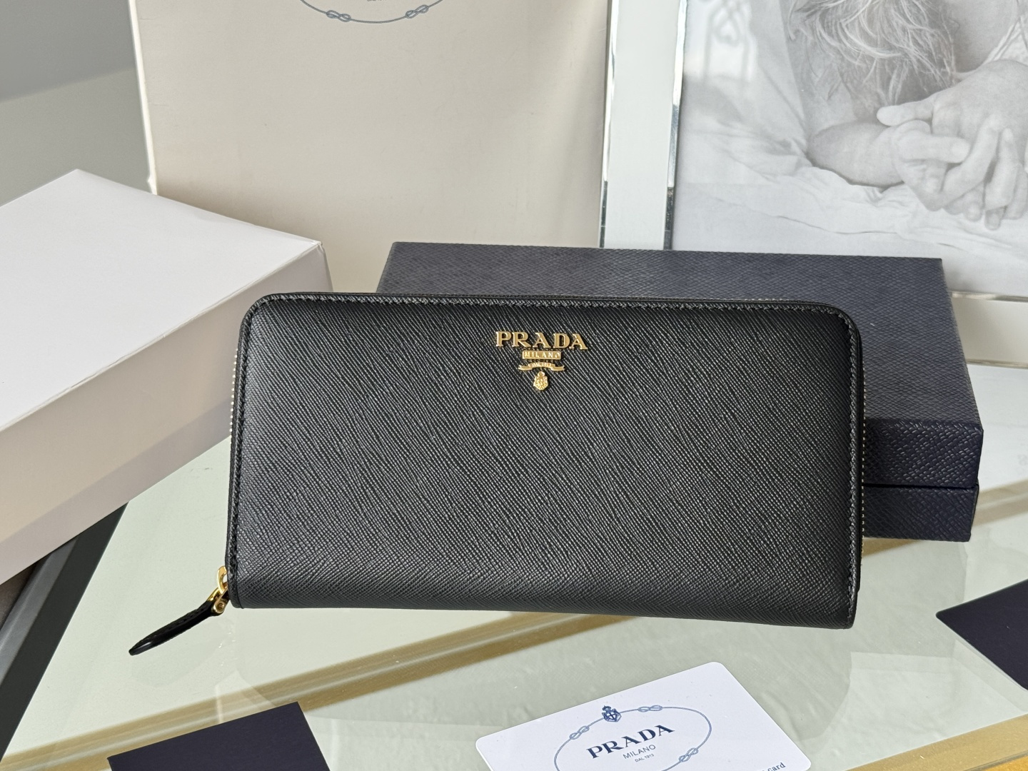 프라다 사피아노 지퍼 어라운드