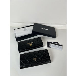 프라다 나파 레더 장지갑