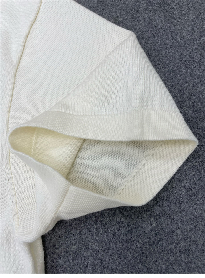 루이비통 엠브로이더드 시그니처 쇼트 슬리브 코튼 니트 반팔