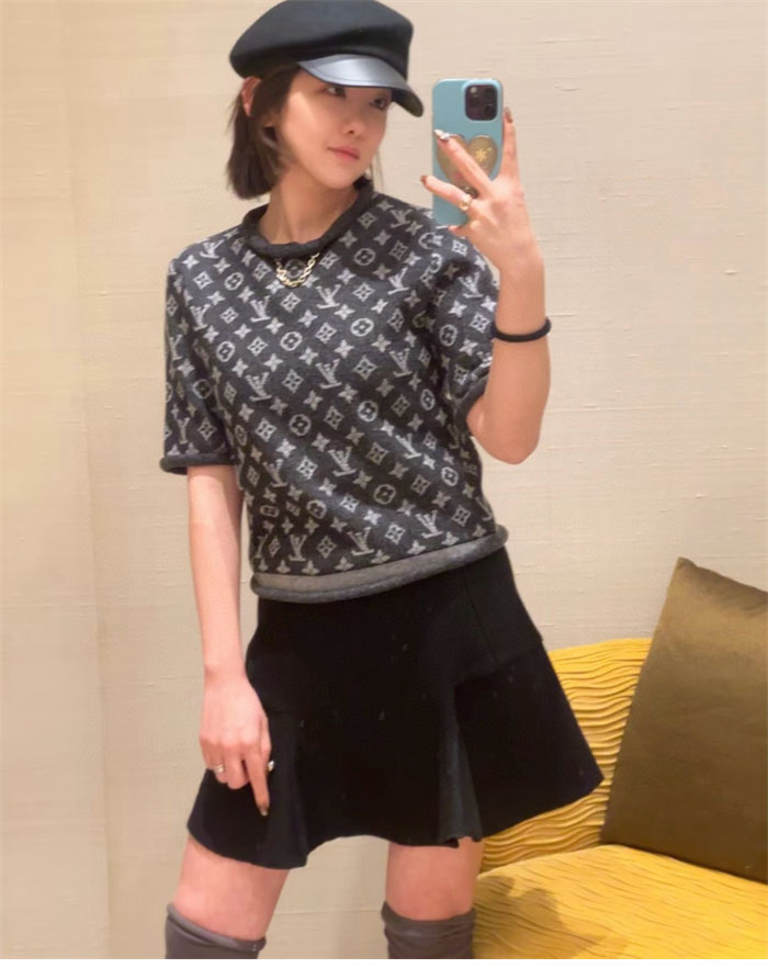 루이비통 모노그램 로고플레이 자카드 코튼 울 반팔 니트