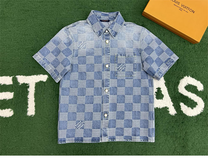 루이비통 다미에 3D 라이트 데님 숏 슬리브드 셔츠