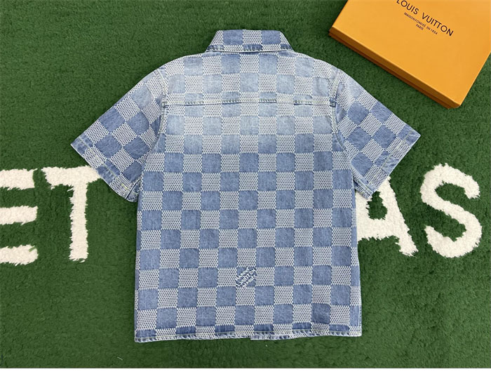 루이비통 다미에 3D 라이트 데님 숏 슬리브드 셔츠