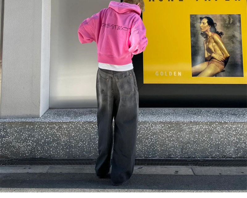 아크네 후드 집업 스웨터