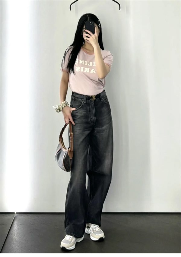 셀린느 70’s 로고 반팔 티셔츠