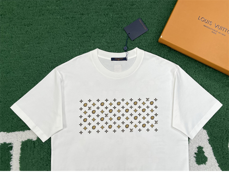 루이비통 x CPFM 스마일 LV 반팔 티셔츠