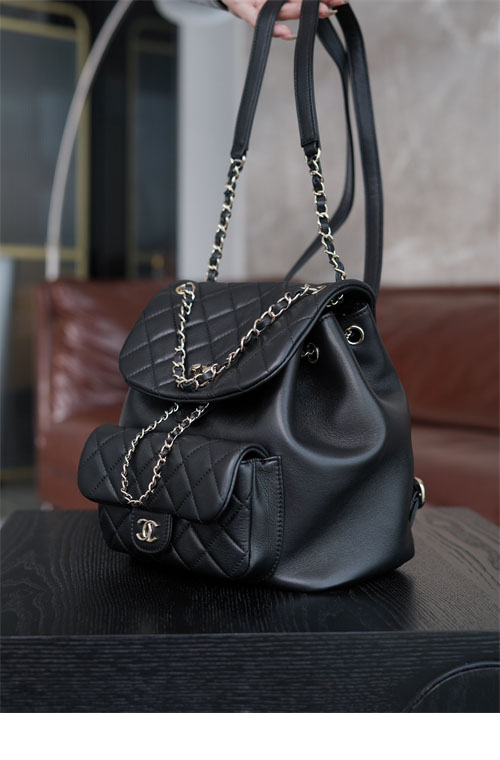 샤넬 24P 듀마 백팩 라지 블랙