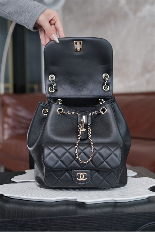 샤넬 24P 듀마 백팩 라지 블랙