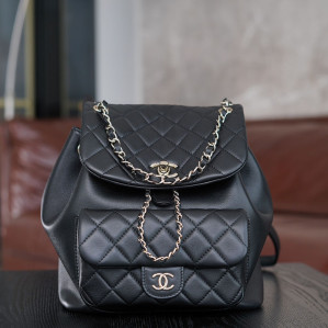 샤넬 24P 듀마 백팩 라지 블랙