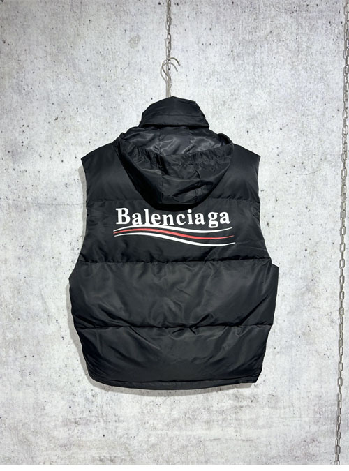 발렌시아가 24SS 웨이브로고 푸퍼 패딩 베스트