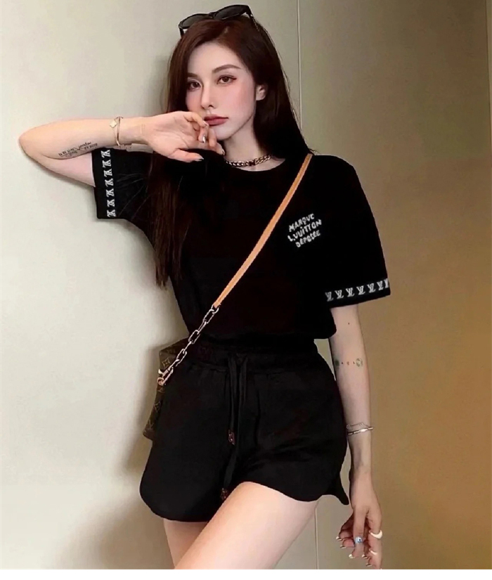 루이비통 Marque L.Vuitton deposee 슬리브드 코튼 크루넥