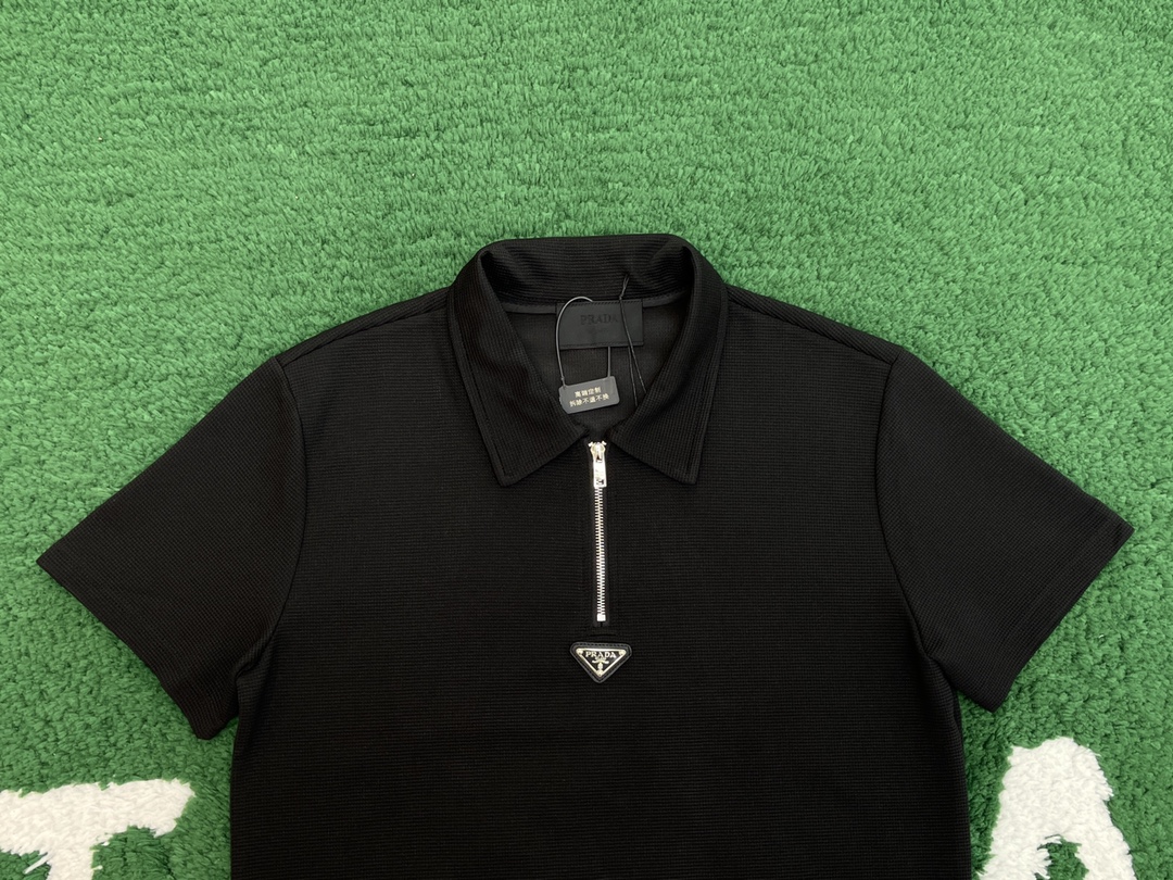 프라다 와플 스틸 와펜 반팔 폴로 카라 티셔츠 “2COLOR”