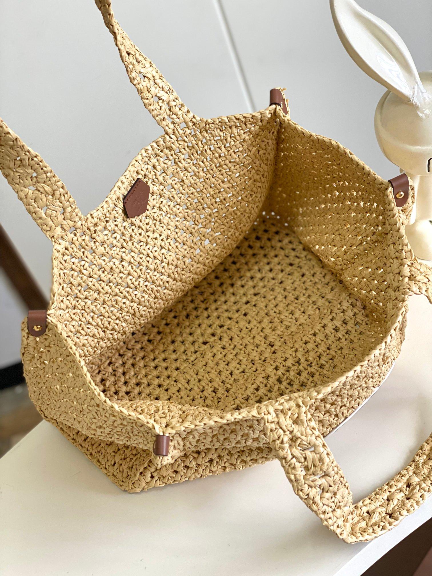 Louis Vuitton On The Go Raffia