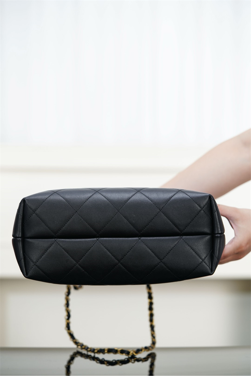 샤넬 25A 카프스킨 골드메탈 쇼핑백