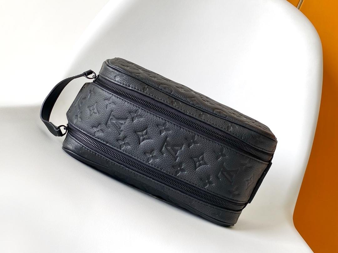 Louis Vuitton Dopp Kit
