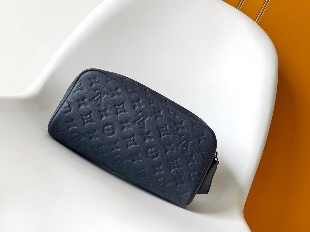 Louis Vuitton Dopp Kit